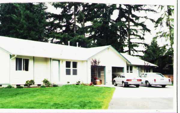 12904-12906 86th. Ave E in Puyallup, WA - Foto de edificio