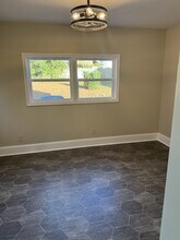 221 Briggs Ave in Greenwood, SC - Building Photo - Building Photo