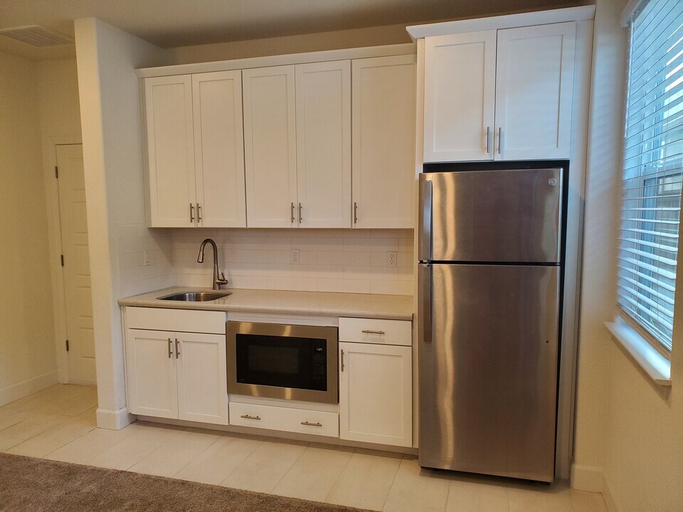 5632 Drifton Way, Unit 1 Drifton 5632 in Sacramento, CA - Building Photo
