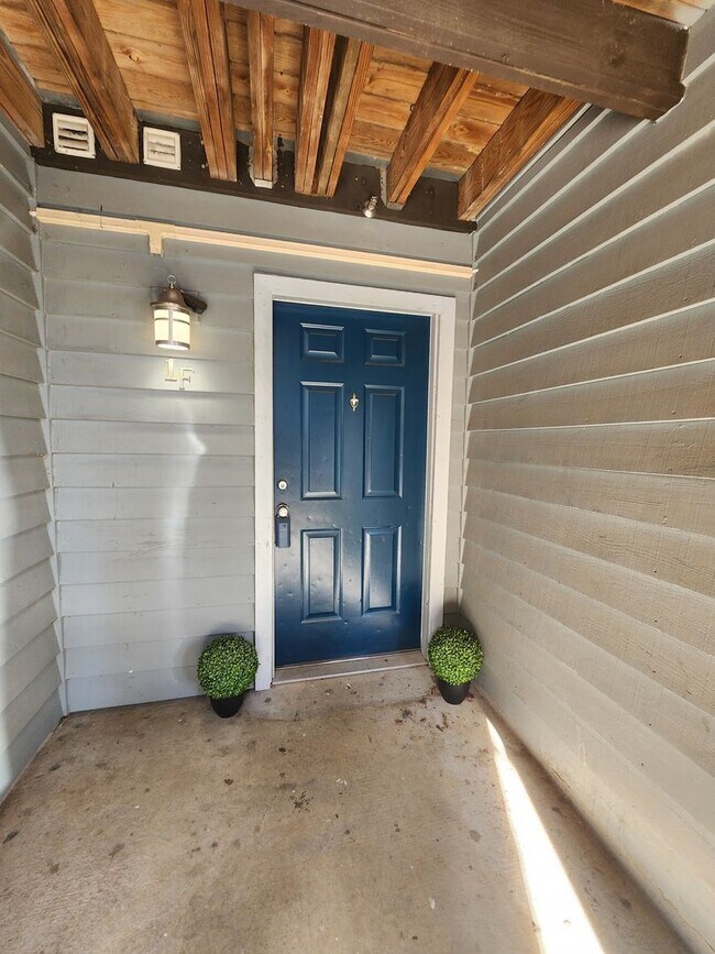 529 N Graham St in Charlotte, NC - Building Photo - Building Photo