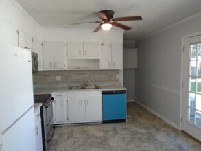 6321 Rustic Ridge in Hope Mills, NC - Building Photo - Building Photo