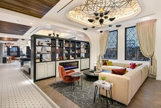 Century Tower in Chicago, IL - Foto de edificio - Building Photo