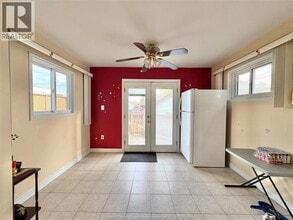 1794 Gladstone Ave in Windsor, ON - Building Photo - Building Photo