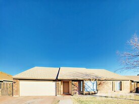 6908 W Denton Ln in Glendale, AZ - Building Photo