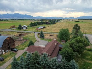 6275 Gooch Hill Rd in Bozeman, MT - Foto de edificio - Building Photo