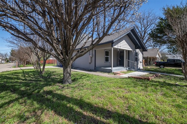 1101 Anthony St in McKinney, TX - Foto de edificio - Building Photo