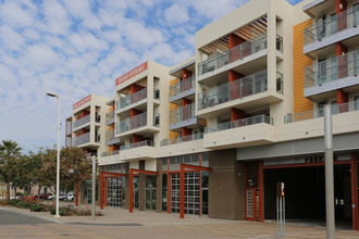 Mercado Del Barrio in San Diego, CA - Foto de edificio - Building Photo