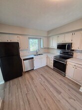 9342 Corby St in Omaha, NE - Building Photo - Building Photo