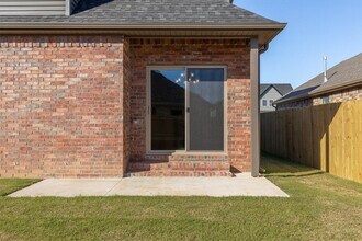 7005 SW High Meadow Blvd in Bentonville, AR - Building Photo - Building Photo