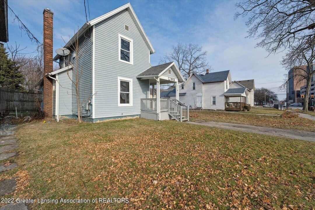 913 Jerome St in Lansing, MI - Building Photo