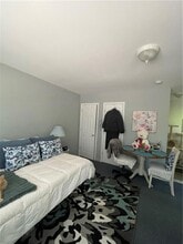 11 N Liberty Dr in Stony Point, NY - Building Photo - Building Photo