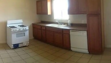 49517 Michael Ave in Tehachapi, CA - Building Photo - Building Photo