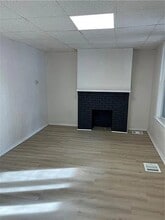 3185 Glendale Ave, Unit 1 in Pittsburgh, PA - Foto de edificio - Building Photo