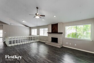 13830 Walnut Hollow Ln in Houston, TX - Building Photo - Building Photo