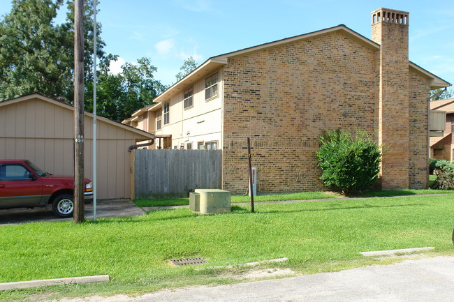 4103 Arthur Ln in Beaumont, TX - Building Photo - Building Photo