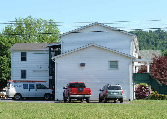 142 E Bald Eagle St in Lock Haven, PA - Building Photo - Building Photo