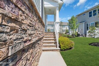 2 Malcolm Way in Lincroft, NJ - Building Photo - Building Photo