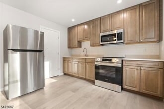 7 Mountain Rd in Denville, NJ - Building Photo - Building Photo