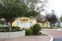 Central Avenue Seniors in Wasco, CA - Foto de edificio - Building Photo