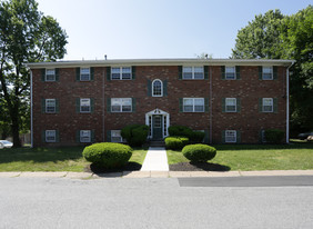 Stonehurst Garden Apartments