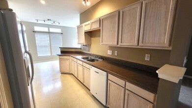 145 Spring Crossing Cir in Greer, SC - Building Photo - Building Photo