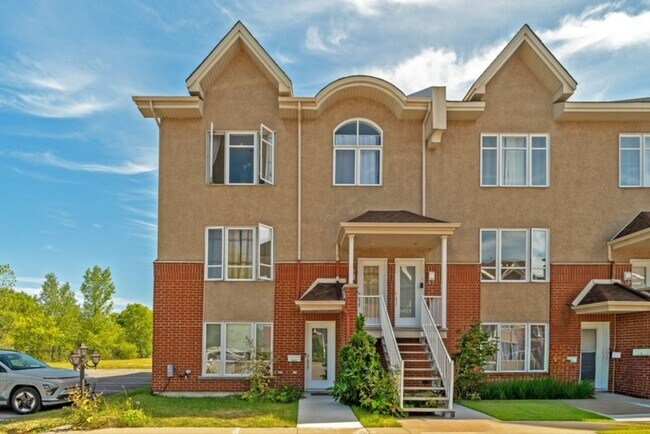 1051 Biencourt Rue in Laval, QC - Building Photo - Building Photo