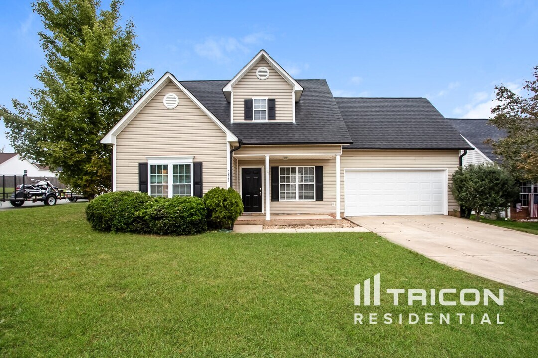 5814 Coral Ridge Ln in Indian Trail, NC - Building Photo