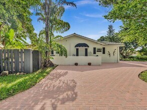 899 NW 6th Dr in Boca Raton, FL - Building Photo - Building Photo