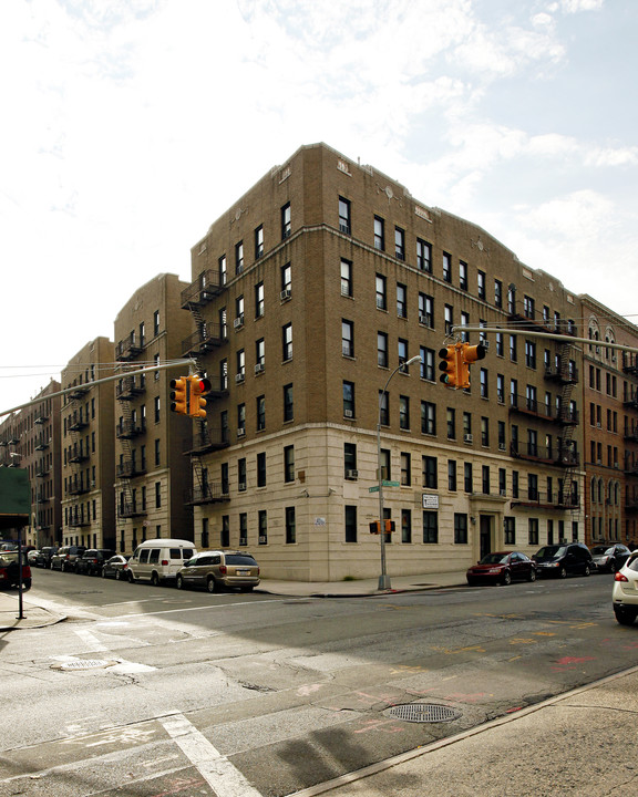 106 Fort Washington Avenue in New York, NY - Foto de edificio