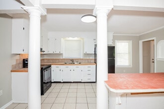 111 Point Cir in Belmont, NC - Building Photo - Building Photo