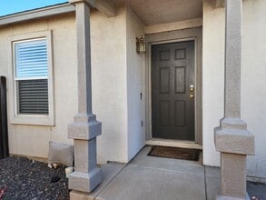8890 Sunset Breeze Dr in Reno, NV - Building Photo - Building Photo