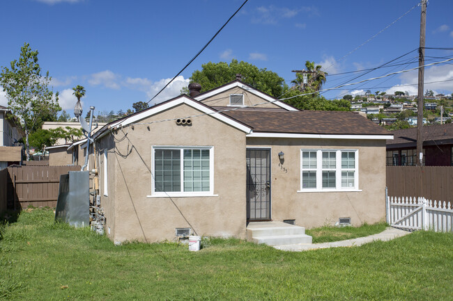 4355-4361 Parks Ave in La Mesa, CA - Building Photo - Building Photo