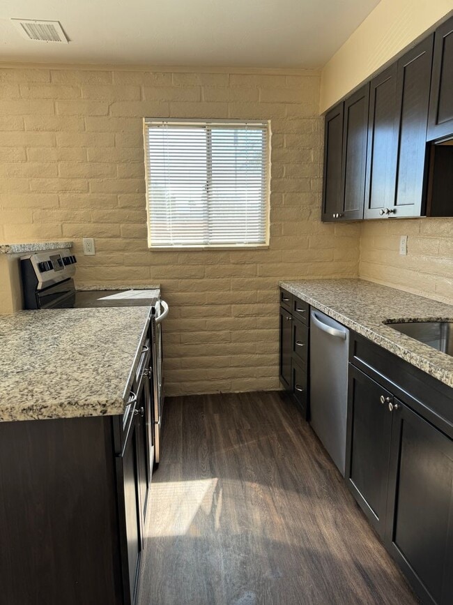 property at 4561 E Bellevue St