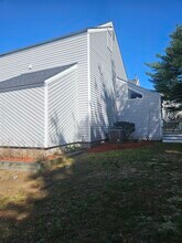 18 Landsdown Dr in Nashua, NH - Building Photo - Building Photo