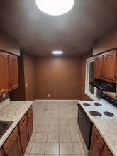 111 Hilltop Ct in East Peoria, IL - Building Photo - Building Photo