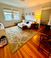 183 Kent St, Unit 3 in Brookline, MA - Building Photo