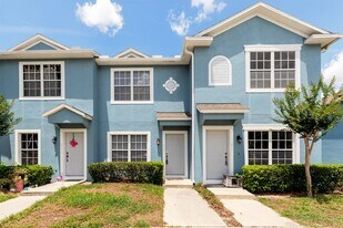 425 Wilton Cir in Sanford, FL - Building Photo