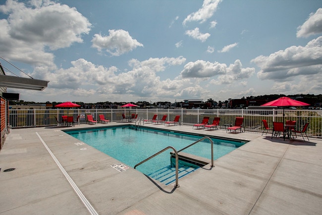 The View at Towne Center in Muskego, WI - Building Photo - Building Photo