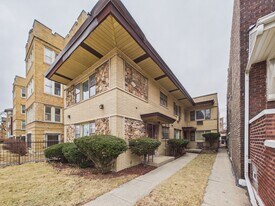 11219 S King Dr in Chicago, IL - Building Photo