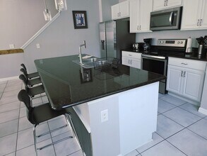 5100 Adelaide Dr in Kissimmee, FL - Building Photo - Building Photo