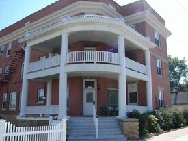 118 E Railroad St in Lena, IL - Building Photo