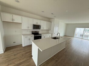 15354 Oasis Sun Aly in Midlothian, VA - Building Photo - Building Photo