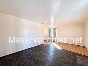 16142 Orange St in Hesperia, CA - Foto de edificio - Building Photo