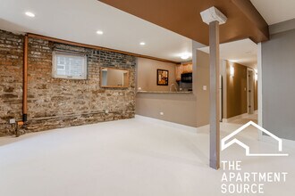 241 W Scott St in Chicago, IL - Building Photo - Building Photo