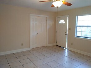 1000 N Duval St in Tallahassee, FL - Building Photo - Building Photo