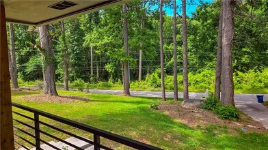 4014 Boulder Park Dr SW in Atlanta, GA - Building Photo - Building Photo