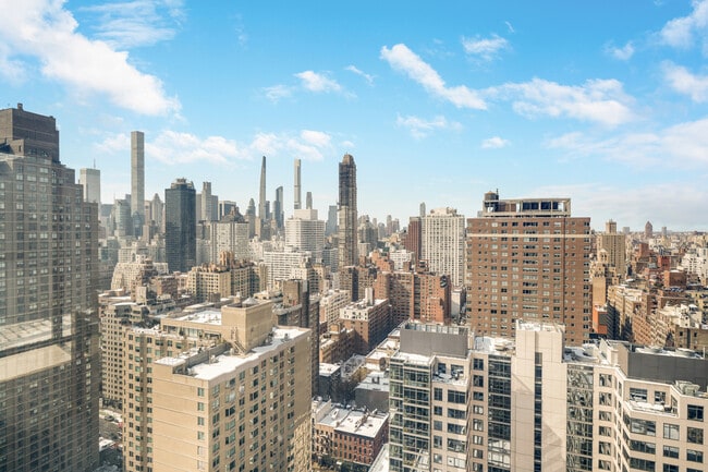 422 E 72nd St in New York, NY - Building Photo - Building Photo