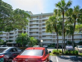 3080 N Course Dr in Pompano Beach, FL - Building Photo