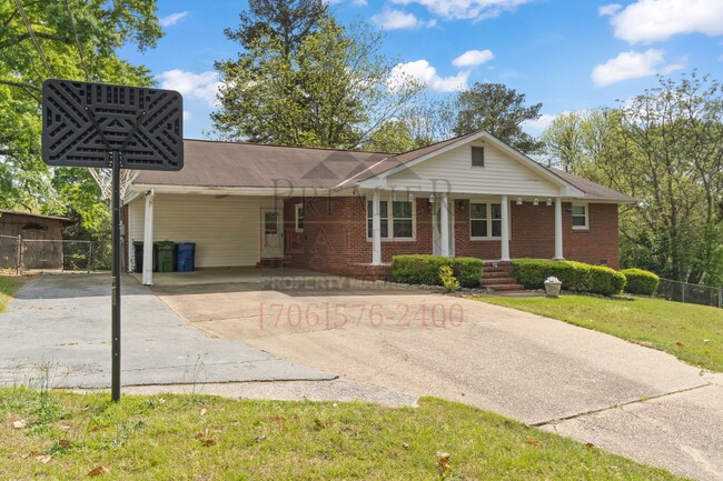 2866 Hobbs Rd in Columbus, GA - Foto de edificio - Building Photo