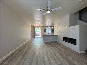 2637 Heathrow St in Las Vegas, NV - Building Photo - Building Photo